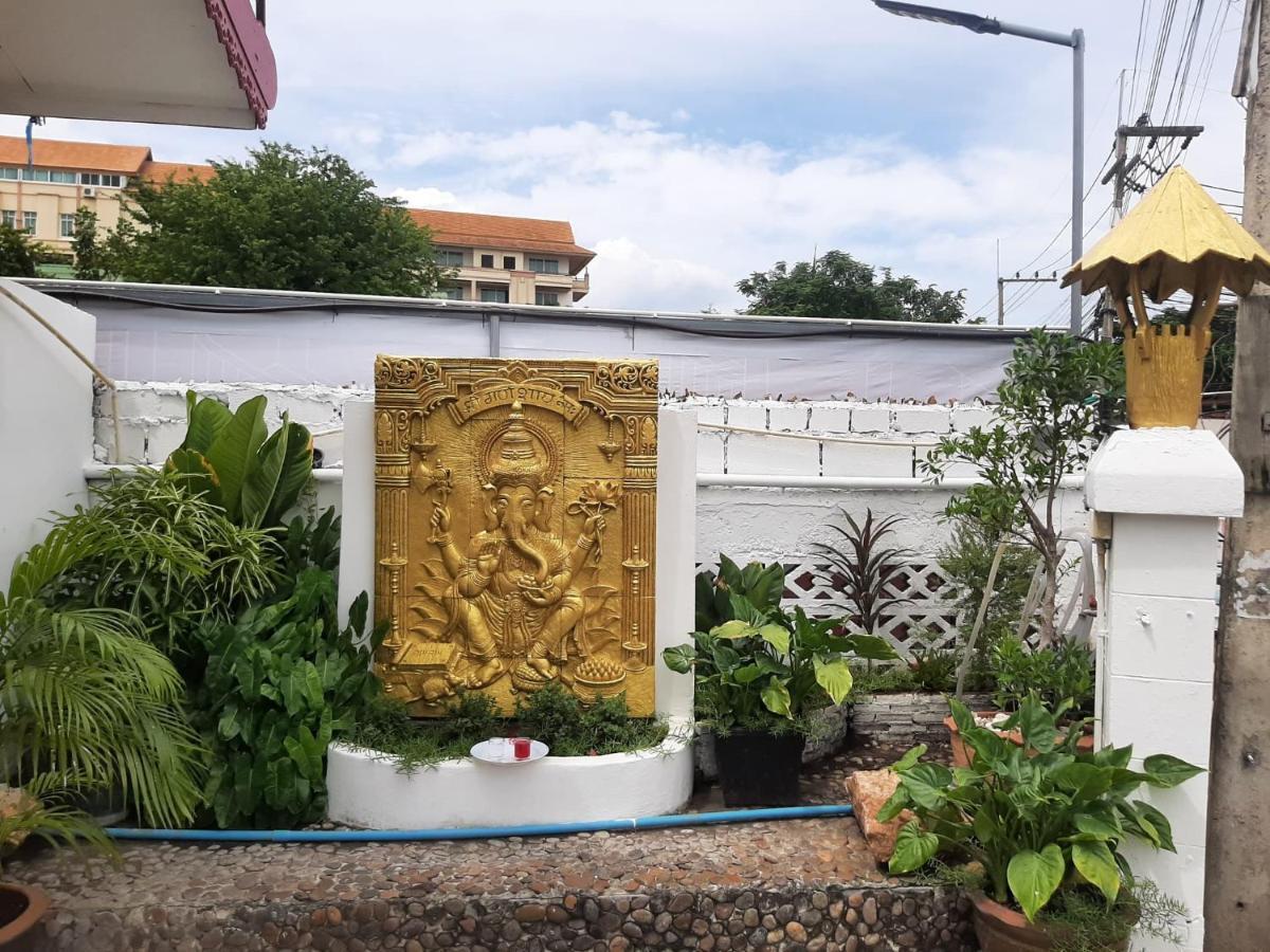 Palada Guest House Hua Hin Exterior photo